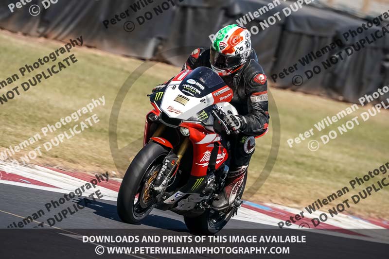 donington no limits trackday;donington park photographs;donington trackday photographs;no limits trackdays;peter wileman photography;trackday digital images;trackday photos